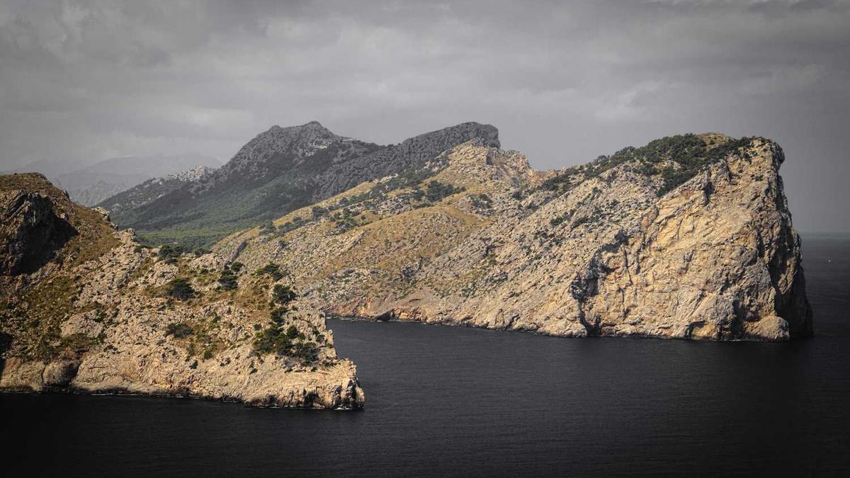 China Duty Free Expands Visual Stories Presence in Barcelona